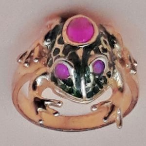 GORGEOUS NATURAL RED RUBY MAGICAL FROG RING 7.5